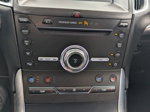 Used 2019 Ford Edge Titanium w/ Equipment Group 301A FWD image 32