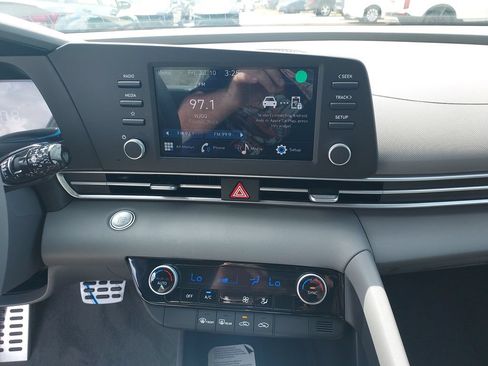New 2026 Hyundai Elantra Sport FWD image 18