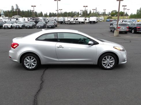 Used 2014 Kia Forte Koup EX FWD image 6