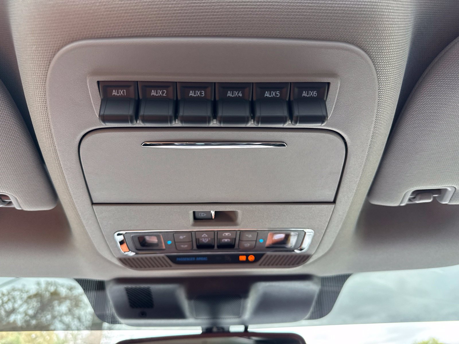 Used 2026 Ford F250 Lariat w/ Tremor Off-Road Package AWD/4WD image 18