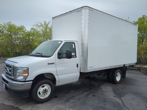 New 2024 Ford E-450 and Econoline 450 Super Duty w/ Power Windows & Locks Group image 8