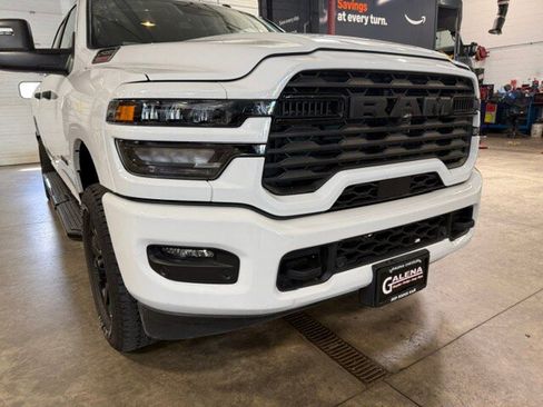 Used 2025 RAM 2500 Big Horn AWD/4WD image 2
