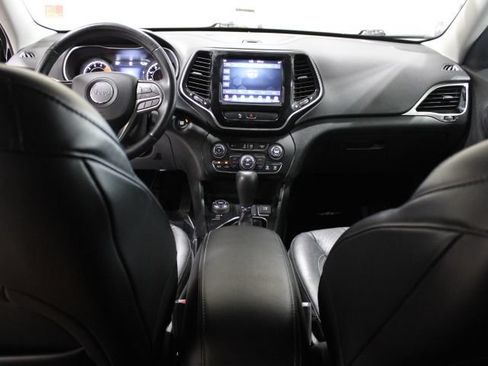 Used 2019 Jeep Cherokee Limited AWD/4WD image 29