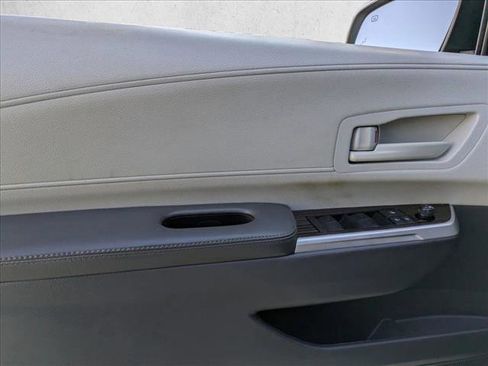 Certified 2021 Toyota Sienna LE image 11