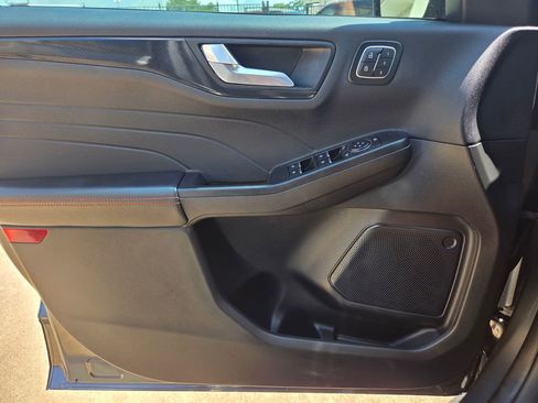Used 2024 Ford Escape ST-Line Elite AWD/4WD image 28