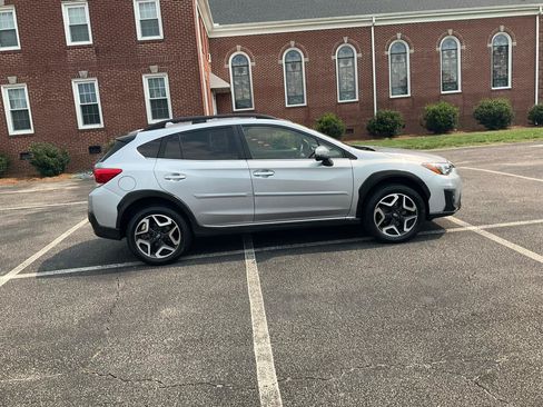 Used 2019 Subaru Crosstrek 2.0i Limited w/ Moonroof Package AWD/4WD image 3