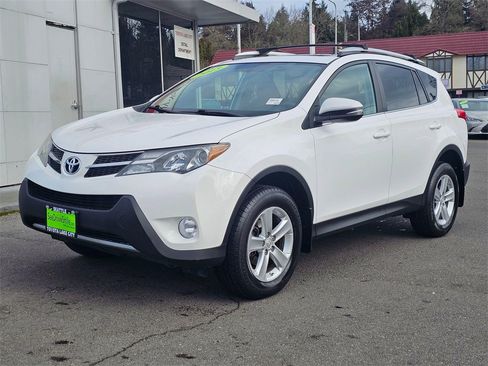 Used 2013 Toyota RAV4 XLE image 3
