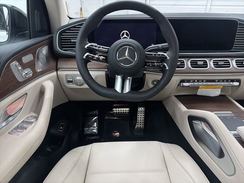 New 2026 Mercedes-Benz GLS 450 GLS 450 image 20