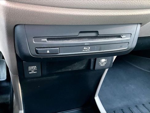 Used 2018 Honda Odyssey EX-L image 32