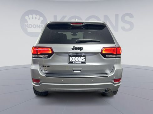 Used 2020 Jeep Grand Cherokee Altitude image 5