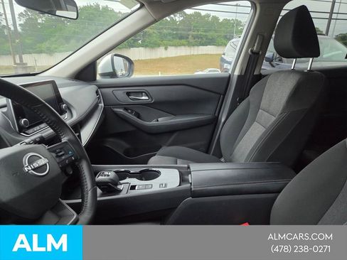 Used 2025 Nissan Rogue SV FWD image 5