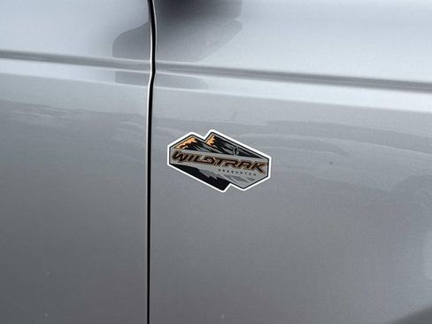 Certified 2024 Ford Bronco Wildtrak AWD/4WD image 10