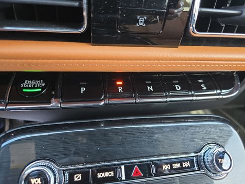 Certified 2023 Lincoln Nautilus Black Label w/ Class II Trailer Tow Package image 24