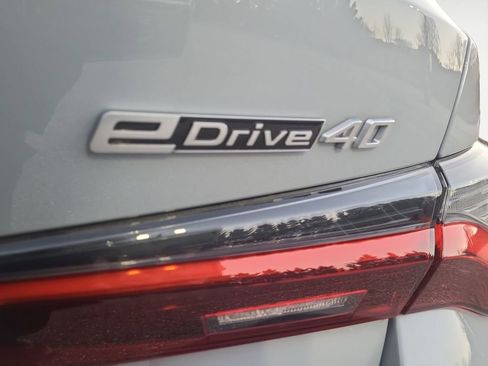 Used 2023 BMW i4 eDrive40 w/ M Sport Package image 16