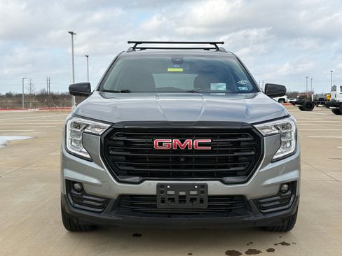 Certified 2023 GMC Terrain SLT w/ Tech Package image 2