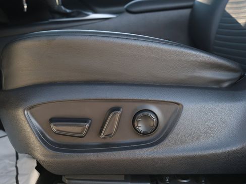 Used 2021 Toyota Camry SE image 28