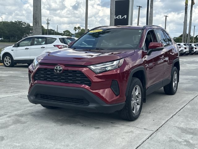 Used 2025 Toyota RAV4 XLE FWD image 2
