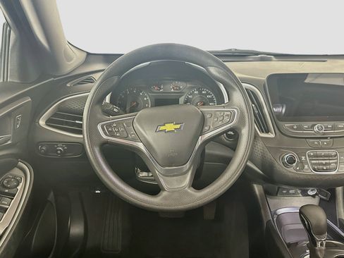 Used 2023 Chevrolet Malibu LT FWD image 17
