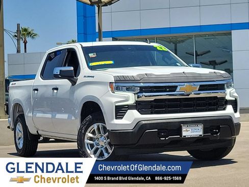 Certified 2022 Chevrolet Silverado 1500 LT AWD/4WD image 1