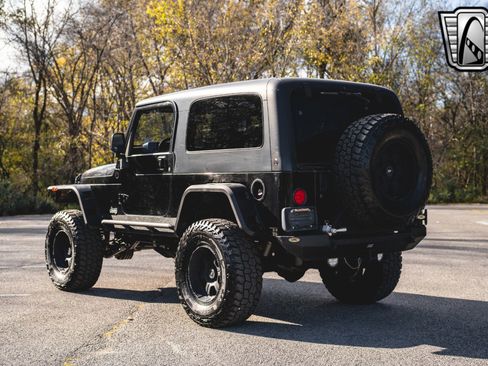 Used 2004 Jeep Wrangler 4WD image 4