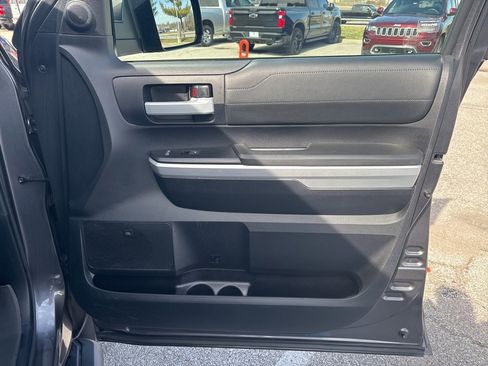 Used 2014 Toyota Tundra Limited w/ Limited Premium Package image 52