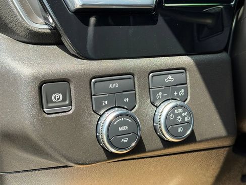 Used 2025 GMC Sierra 1500 Elevation AWD/4WD image 23