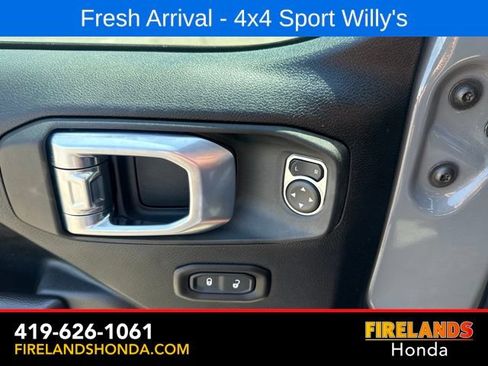 Used 2021 Jeep Wrangler Unlimited Sport AWD/4WD image 22