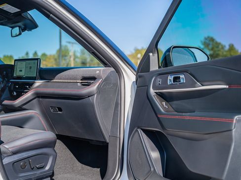 New 2026 Ford Explorer ST image 11