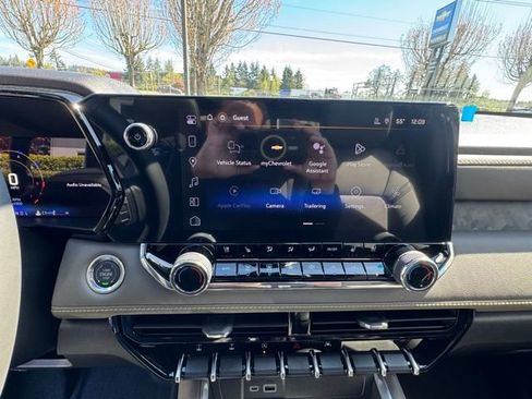 New 2026 Chevrolet Colorado ZR2 w/ Technology Package AWD/4WD image 23