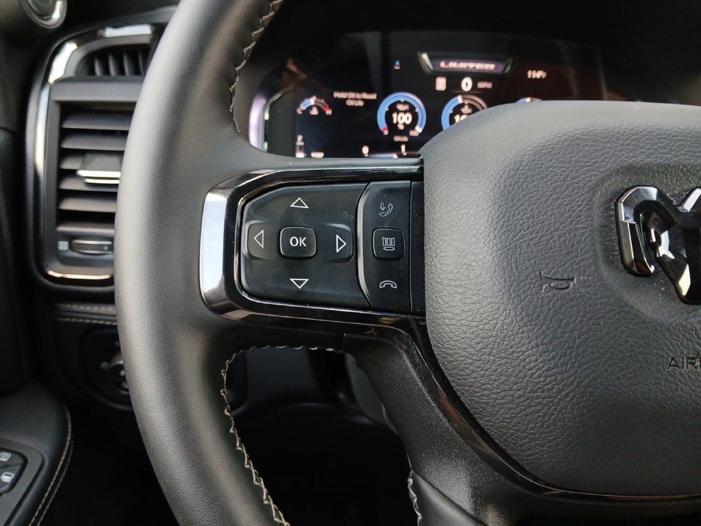 Used 2026 RAM 2500 Limited AWD/4WD image 11