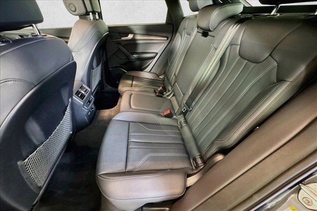 Used 2023 Audi Q5 2.0T Premium w/ Convenience Package AWD/4WD image 23