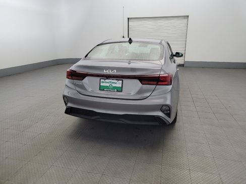 Used 2023 Kia Forte LXS w/ LXS Technology Package image 7