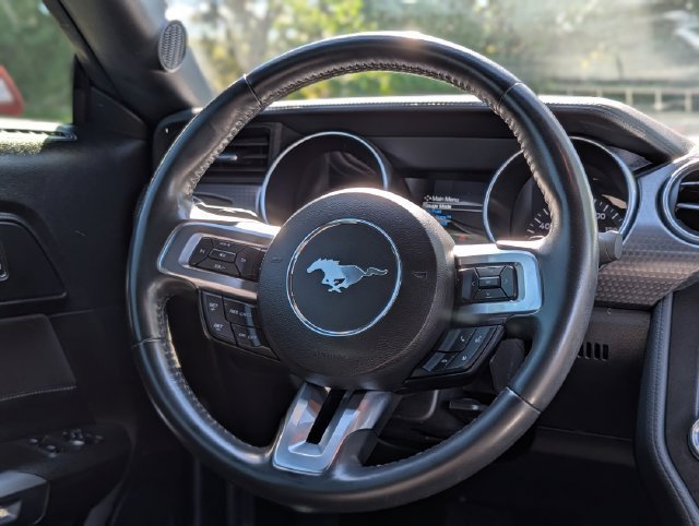 Used 2018 Ford Mustang GT w/ GT Performance Package RWD image 14