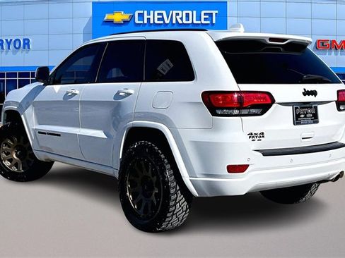 Used 2020 Jeep Grand Cherokee Altitude image 4
