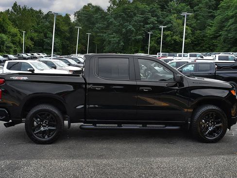 Used 2026 Chevrolet Silverado 1500 Custom w/ Turbomax Blackout Package AWD/4WD image 6