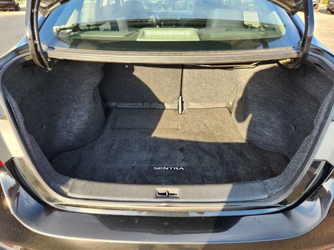 Used 2016 Nissan Sentra SV image 26