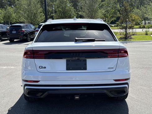 Used 2023 Audi Q8 Prestige w/ Prestige Package AWD/4WD image 4