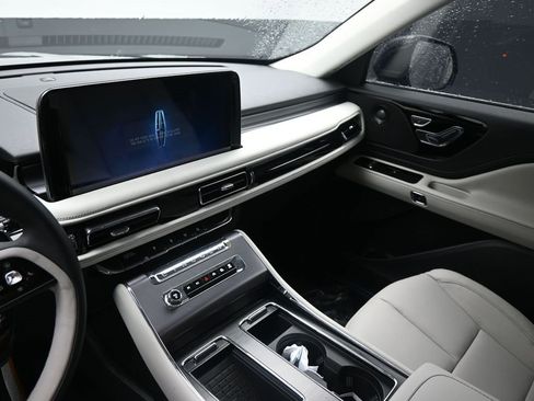 Used 2025 Lincoln Aviator 2WD w/ Equipment Group 101A image 12