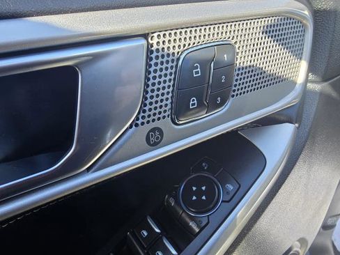 Used 2022 Ford Explorer Limited w/ Equipment Group 301A image 14