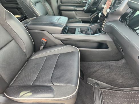 Used 2025 RAM 1500 Limited AWD/4WD image 16