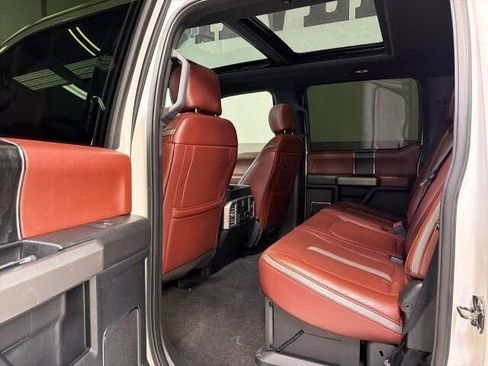 Used 2018 Ford F250 Platinum w/ Platinum Ultimate Package AWD/4WD image 26
