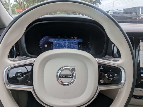 Used 2024 Volvo S60 B5 Plus w/ Climate Package FWD image 36