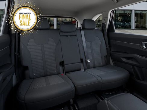 New 2025 Kia Sorento LX image 17