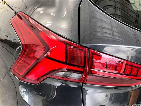 Used 2022 Hyundai Santa Fe SEL w/ Convenience + Premium Package FWD image 31
