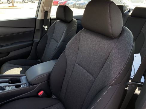 Used 2025 Honda Accord LX image 12