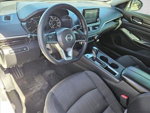 Used 2019 Nissan Altima 2.5 S image 9