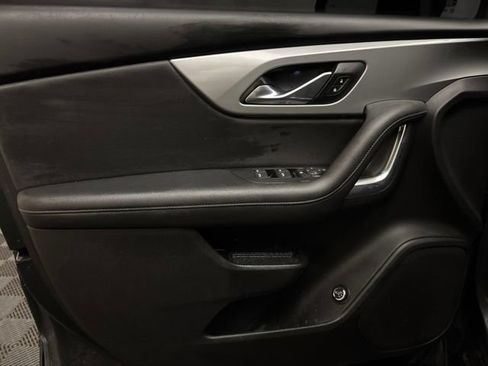 Used 2019 Chevrolet Blazer LT FWD image 9