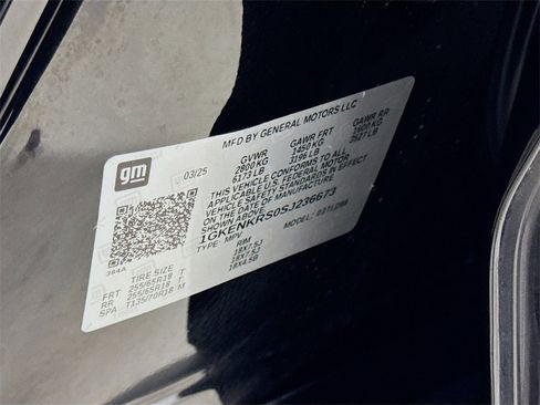 Used 2025 GMC Acadia Elevation image 32