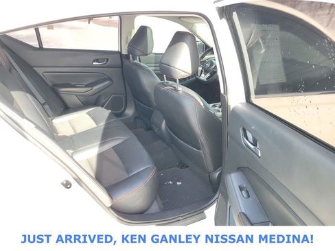 Used 2019 Nissan Altima 2.5 SR w/ SR Premium Package image 19