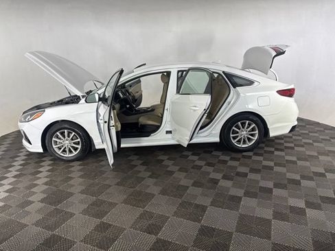 Used 2019 Hyundai Sonata SE FWD image 11